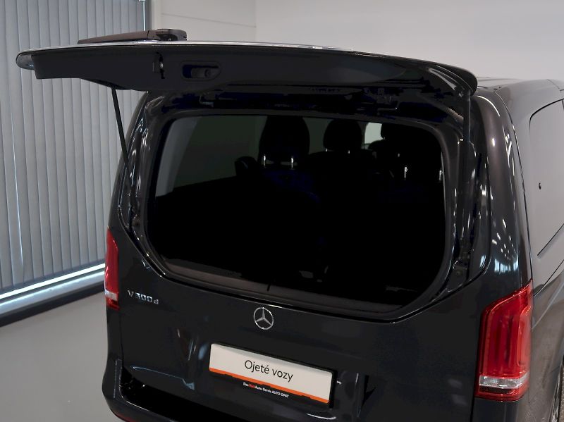 Mercedes-Benz Třídy V (2020) 300d L EXCLUSIVE WEBASTO BURME - fotka 38 z 39
