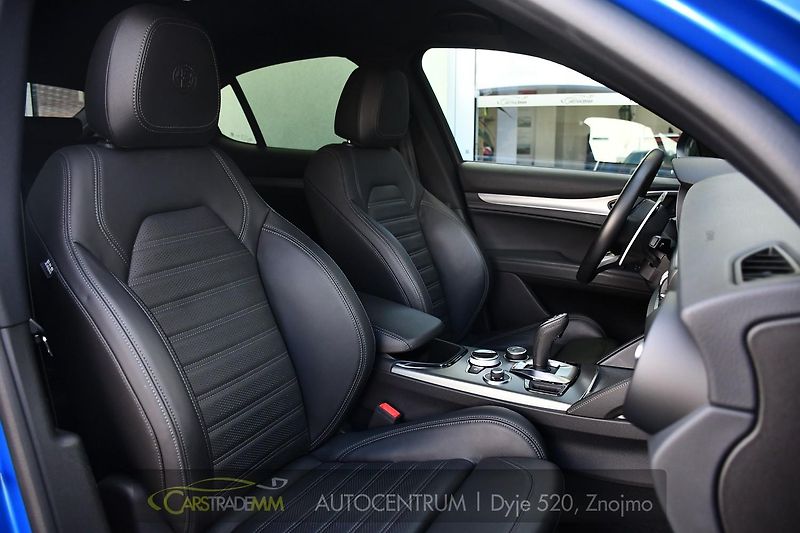 Alfa Romeo Stelvio 2.2 Diesel 16V 154kW VELOCE Q4 - fotka 17 z 53