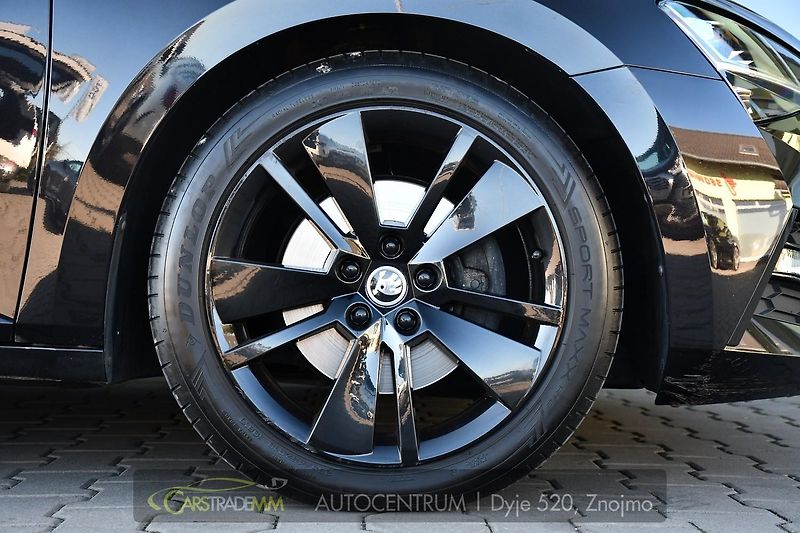 Škoda Superb 2,0TDI SPORTLINE DSG ČR 1.MAJ  - fotka 51 z 56