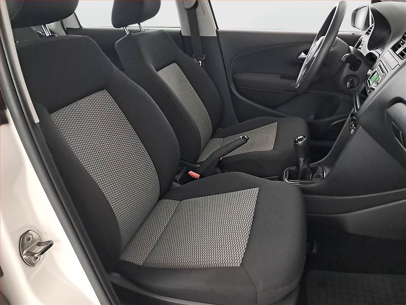 Volkswagen Polo (2013) 1.2 12V, Serv.kniha - fotka 9 z 15