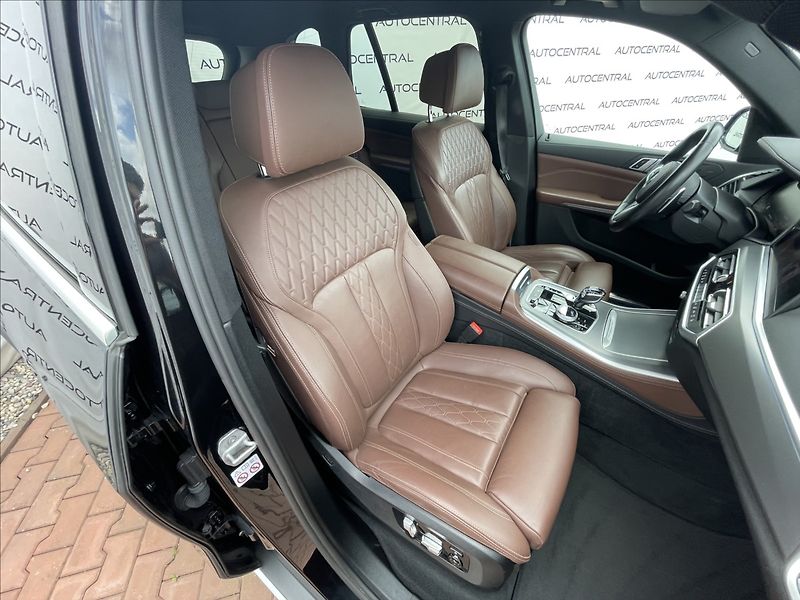 BMW X5 3,0 D,195kW,X-DRIVE,DPH - fotka 28 z 32
