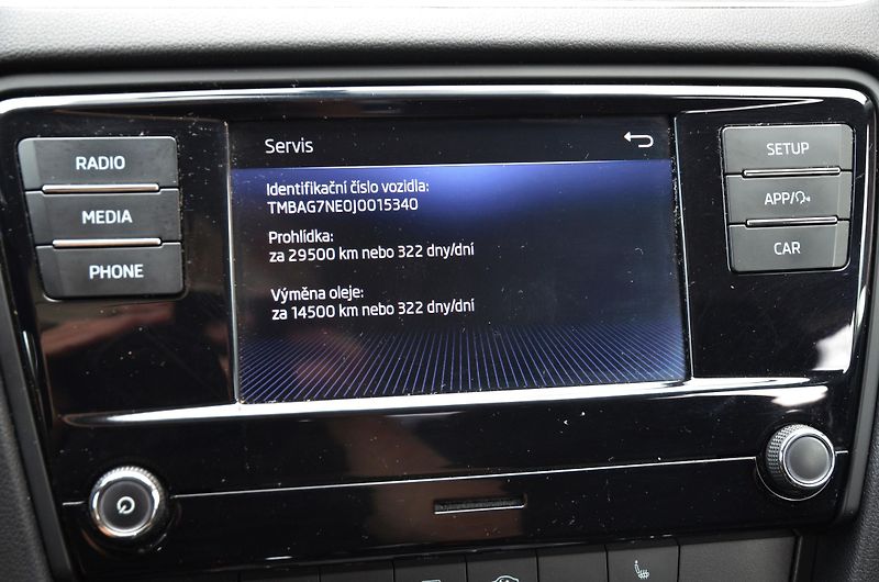 Škoda Octavia (2017) 1.6 TDi 85kW Ambition PLUS /ČR - fotka 32 z 36