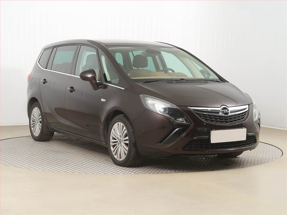 Opel Zafira 2.0 CDTI, 7 míst, Navi