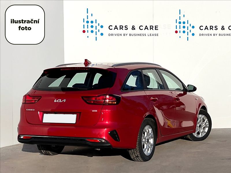 Kia Ceed 1,5 T-GDI DCT Top PDC+NAVI - fotka 3 z 3