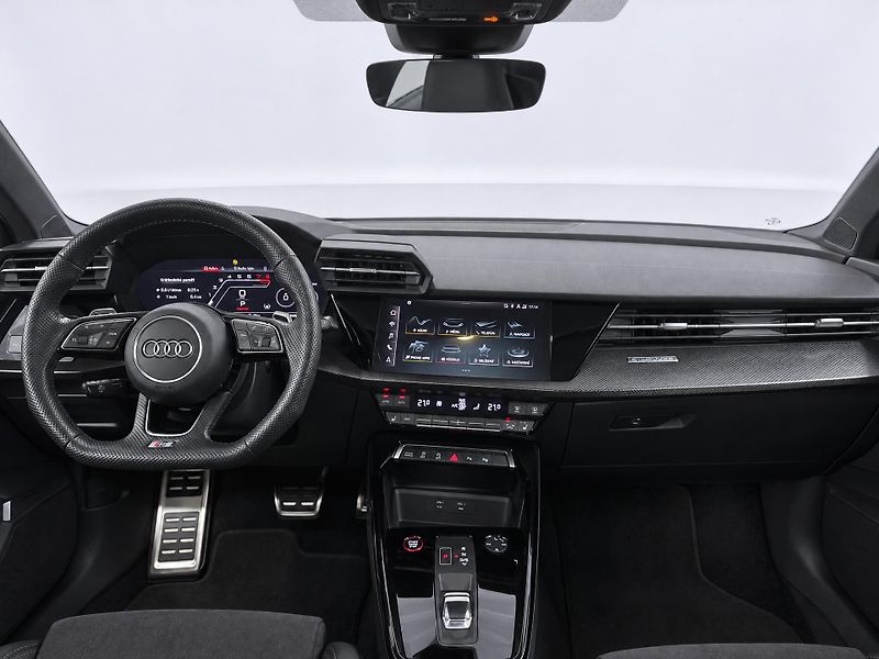 Audi RS 3 2,5 TFSi Sportback CZ DPH Pano - fotka 13 z 36
