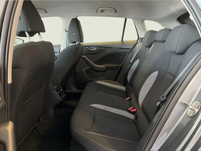Škoda Scala 1.0TSi 85kW Selection - fotka 16 z 22