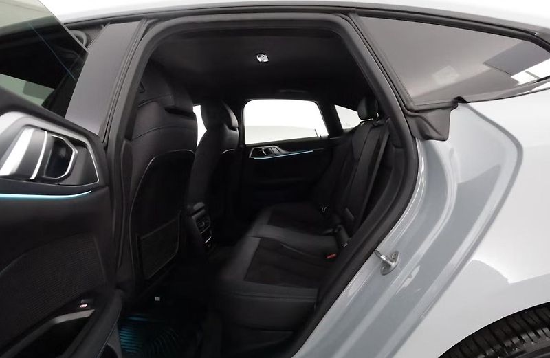 BMW i4 M50 xDrive GC Kamera Ambient  - fotka 12 z 27