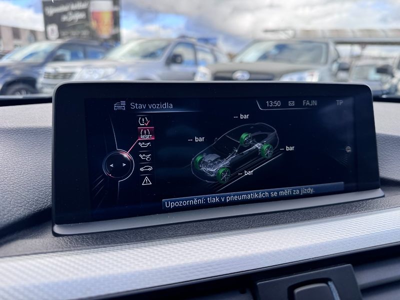 BMW Řada 4 (2016) 420D 2,0 135KW XDRIVE MPACKET - fotka 30 z 50