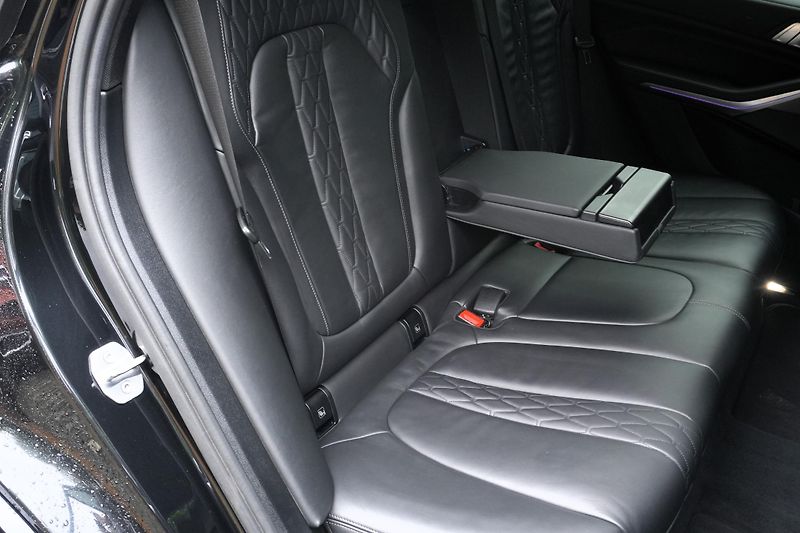 BMW X5 45e, ČR, H/K, Ventilace, Tažné - fotka 41 z 43