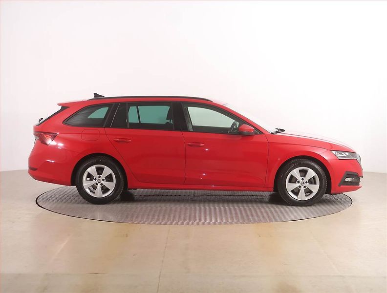 Škoda Octavia (2022) Style 2.0 TDI, Automat - fotka 6 z 22