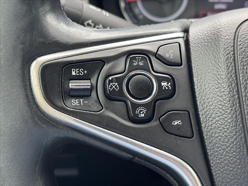 Opel Insignia 2,0 CDTi 125kW 4x4 NAVI KAMERA - fotka 37 z 44