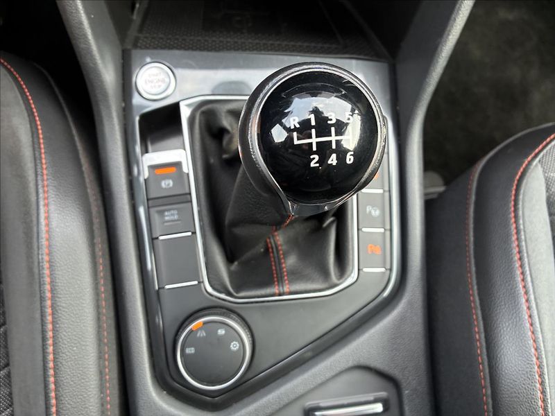 Seat Tarraco 2,0 TDI FR MANUÁL TAŽNÉ KAMERA - fotka 19 z 37
