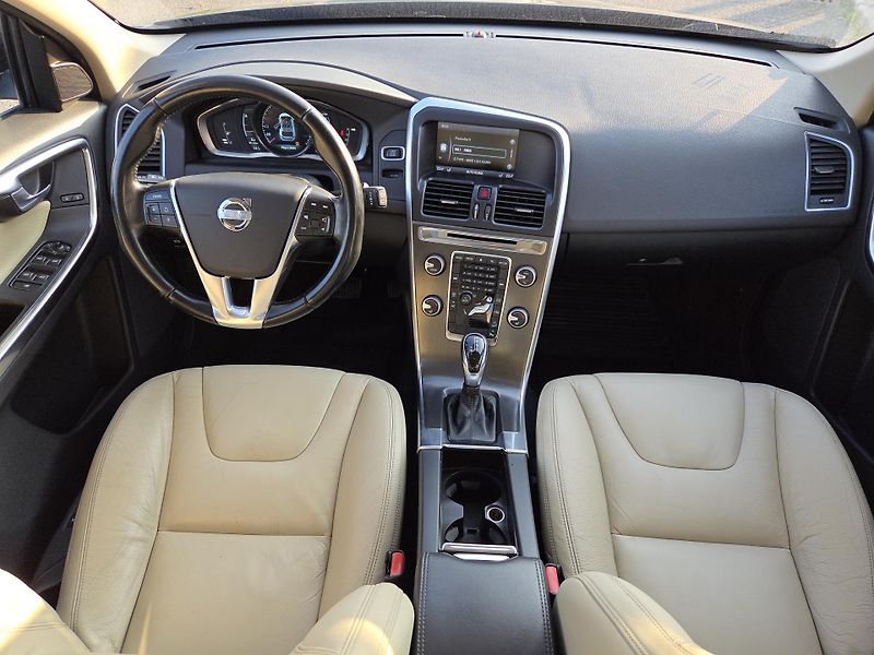 Volvo XC60 (2013) 2,4D 4X4 AUTOMAT splátky VŠEM! - fotka 8 z 11