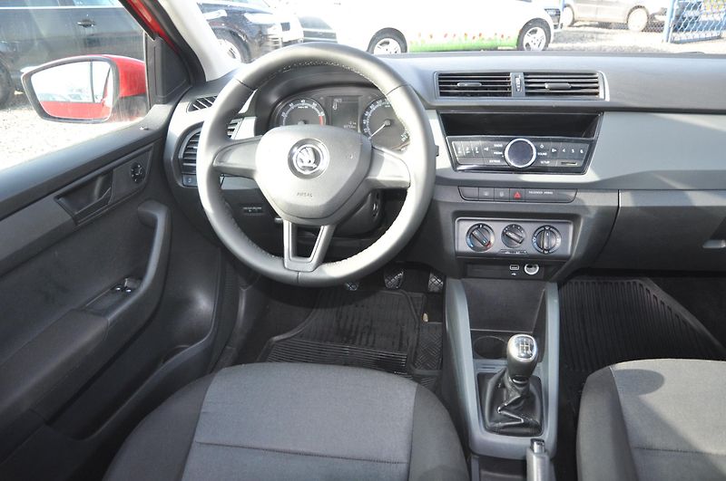 Škoda Fabia III 1.0MPi 55kW KOMBI - fotka 5 z 13