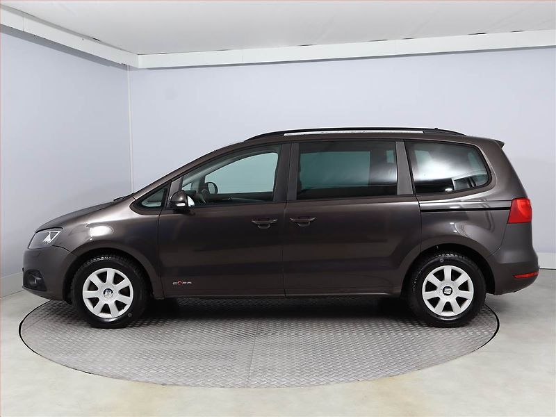 Seat Alhambra (2014) 2.0 TDI, Automat, Kůže, Navi - fotka 3 z 16