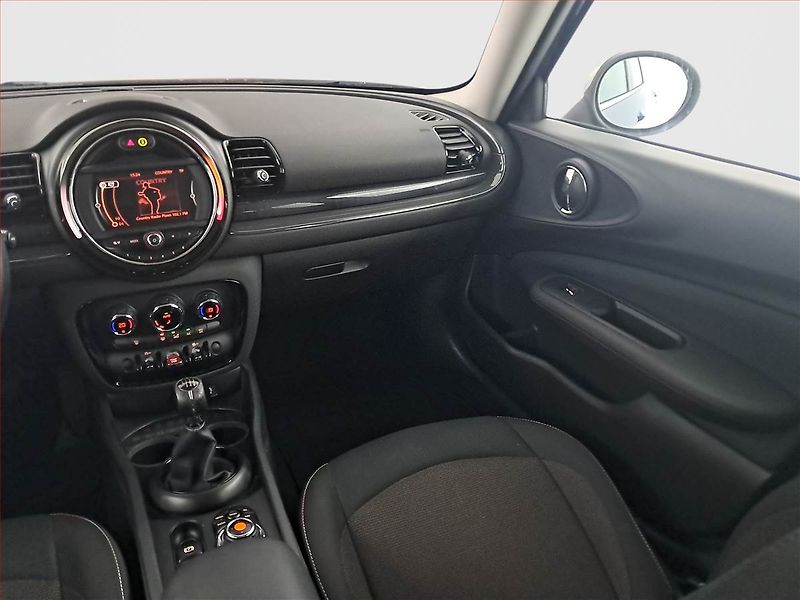 Mini Clubman (2016) One D, Navi, Tempomat - fotka 8 z 18