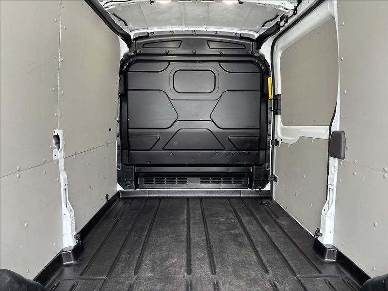 Ford Transit 2,0 EcoBle 96kW L3 - fotka 11 z 41