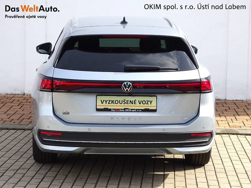 Volkswagen Passat (2024) 1,5 eTSi/ 110kW DSG Business - fotka 11 z 26