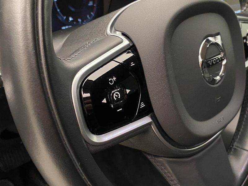 Volvo V90 CC D5 AWD MOMENTUM POLESTAR  - fotka 20 z 46