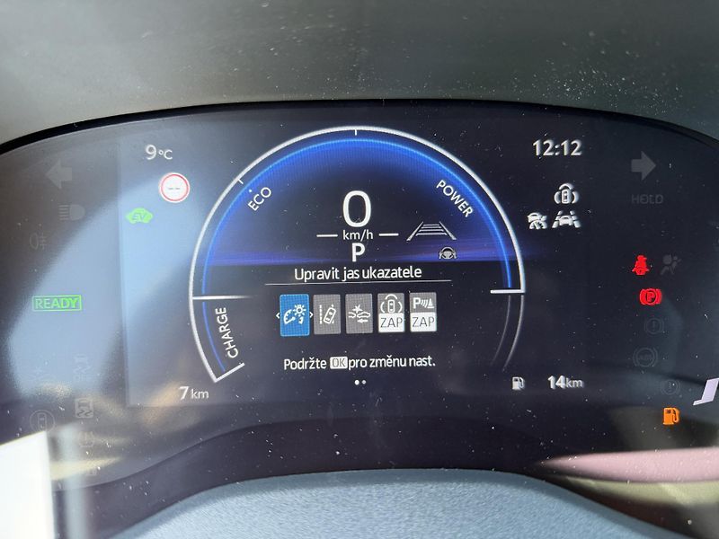 Toyota Yaris Cross (2026) 1.5 Hybrid 130 4x4 STYLE - fotka 9 z 16