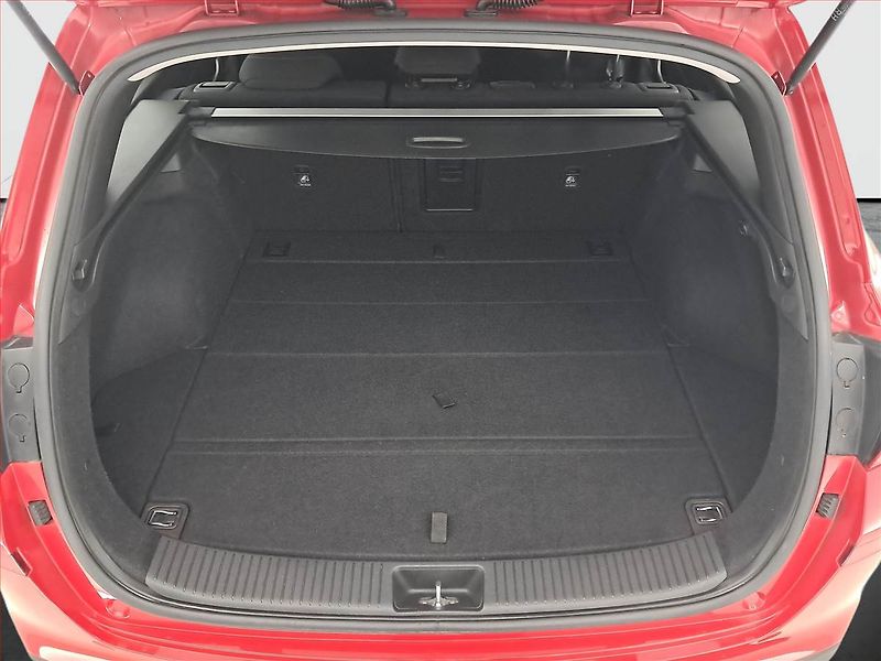Hyundai i30 (2018) Comfort 1.4 T-GDI, Serv.kniha - fotka 13 z 16