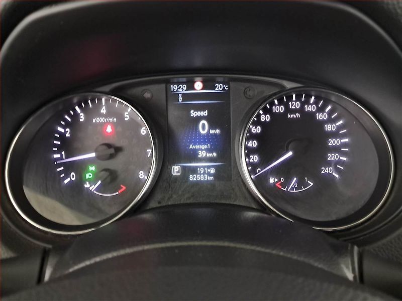 Nissan Qashqai (2017) 1.2 DIG-T, Automat, Navi - fotka 11 z 21
