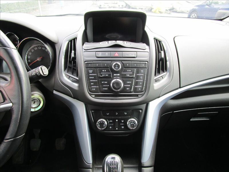 Opel Zafira Tourer 1.6CDTi aut. Klima, pan - fotka 9 z 42