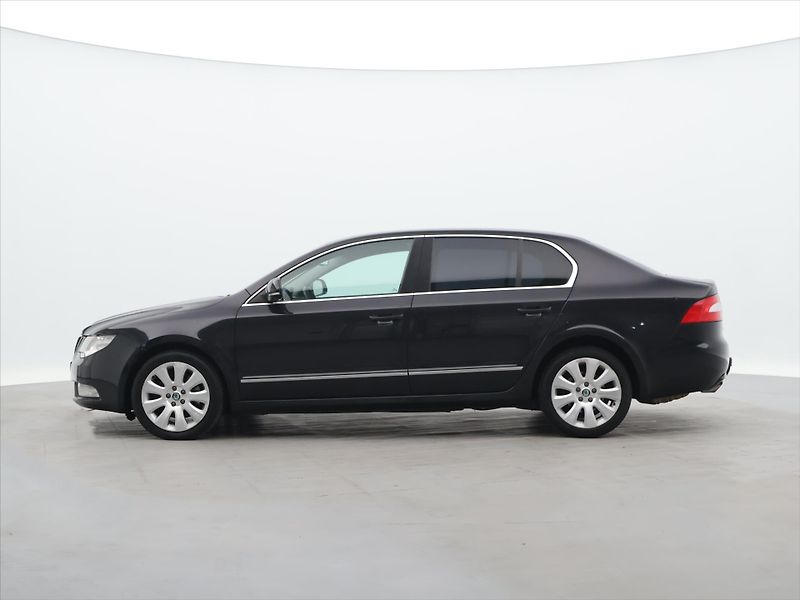 Škoda Superb 2.0 TDI 103kW CZ Xenon Tažné - fotka 4 z 26