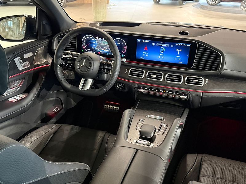 Mercedes-Benz GLE 450d 4MATIC, Masáž,AMG Premium - fotka 45 z 47