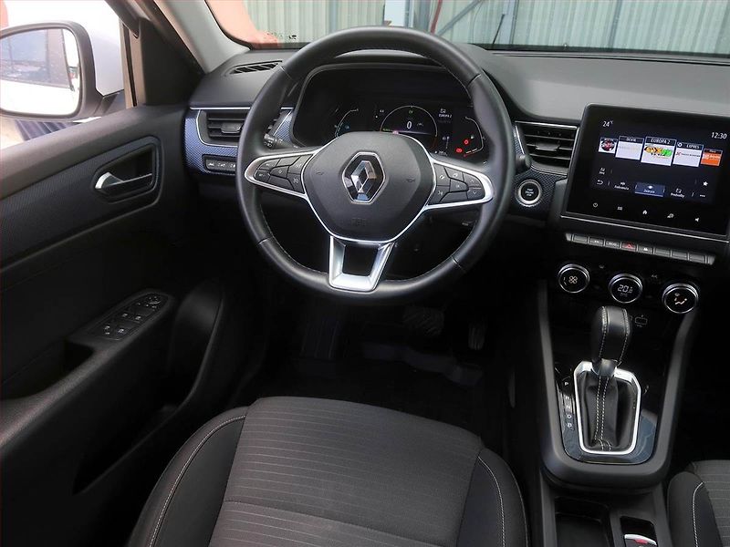 Renault Arkana (2022) E-Tech - fotka 7 z 17