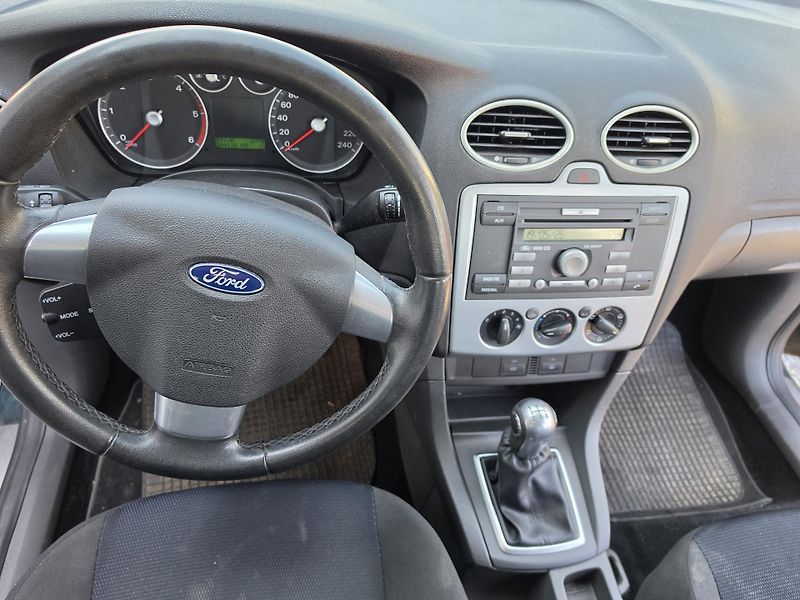 Ford Focus 1.8 TDCI 85KW  - fotka 16 z 20