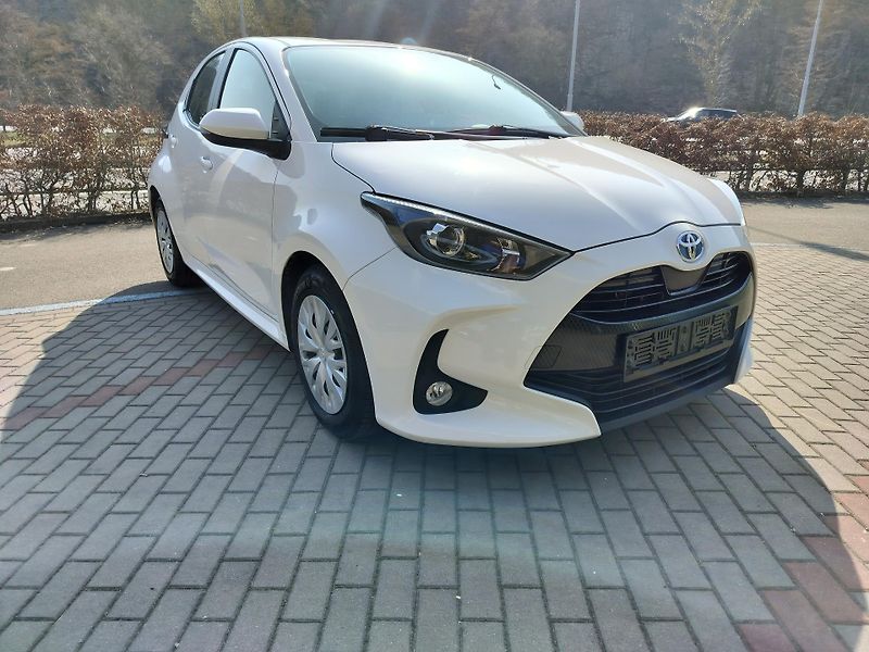 Toyota Yaris 1.5 VVT-i Hybrid - fotka 1 z 25