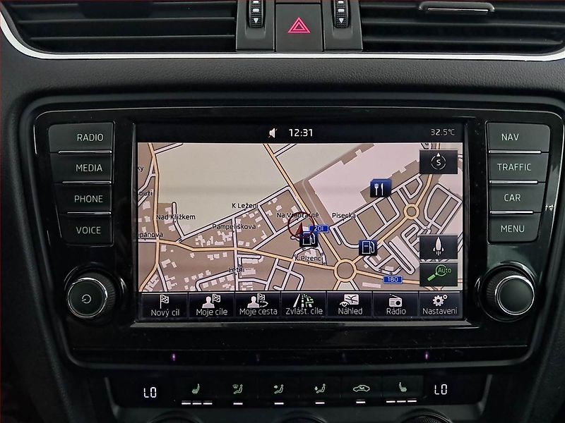 Škoda Octavia (2015) Elegance 2.0 TDI, Serv.kniha - fotka 13 z 17
