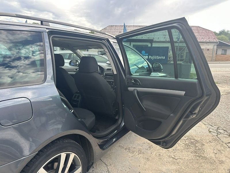 Škoda Octavia Style 2.0 TDi 103kW serviska - fotka 17 z 22