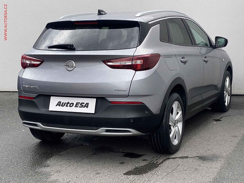 Opel Grandland X (2018) 1.2 T, Innovation, AT, navi - fotka 4 z 19