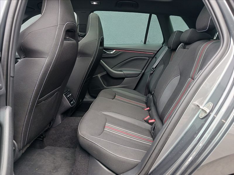 Škoda Kamiq 1,5 TSI 110kW MONTE CARLO - fotka 11 z 27