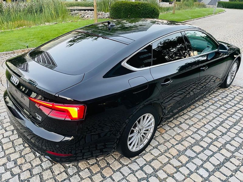 Audi A5 2.0i 140KW AUT KAMERY VÝHŘEV - fotka 11 z 52