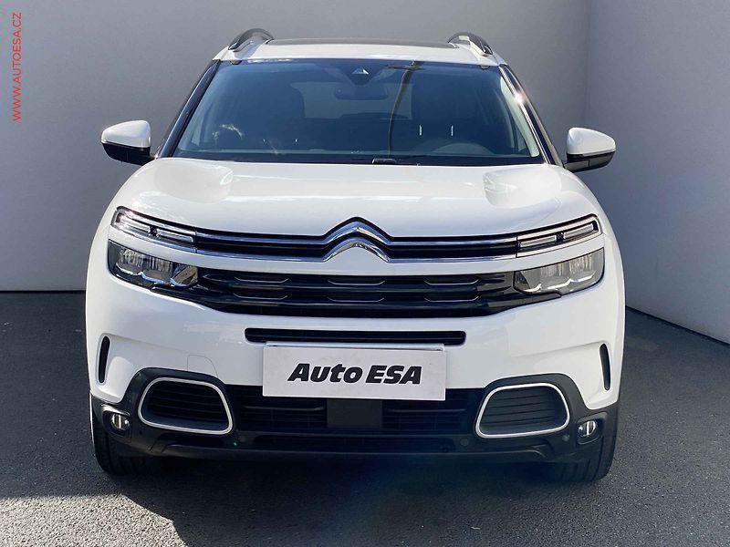 Citroën C5 Aircross (2022) 1.2 PT, 1.maj,ČR, Shine - fotka 2 z 17