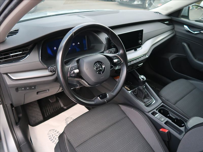 Škoda Octavia 2,0 TDi,1majČR,Serv.kn.,DPH - fotka 9 z 24