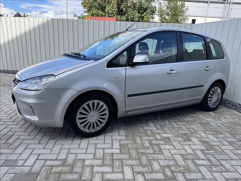 Ford C-MAX 1,6 TDCi 66kW klima - fotka 3 z 45