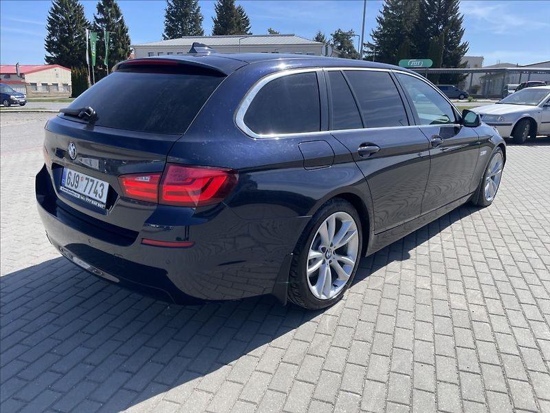 BMW Řada 5 3,0 d 180kw Manuál Luxury 2maj - fotka 4 z 31