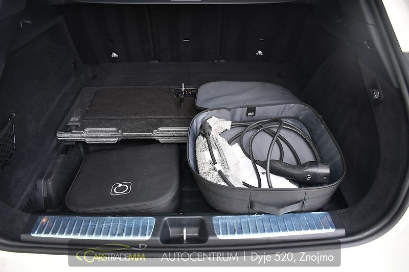 Mercedes-Benz EQS 580 4MATIC AMG 5L-ZÁRUKA  - fotka 54 z 64