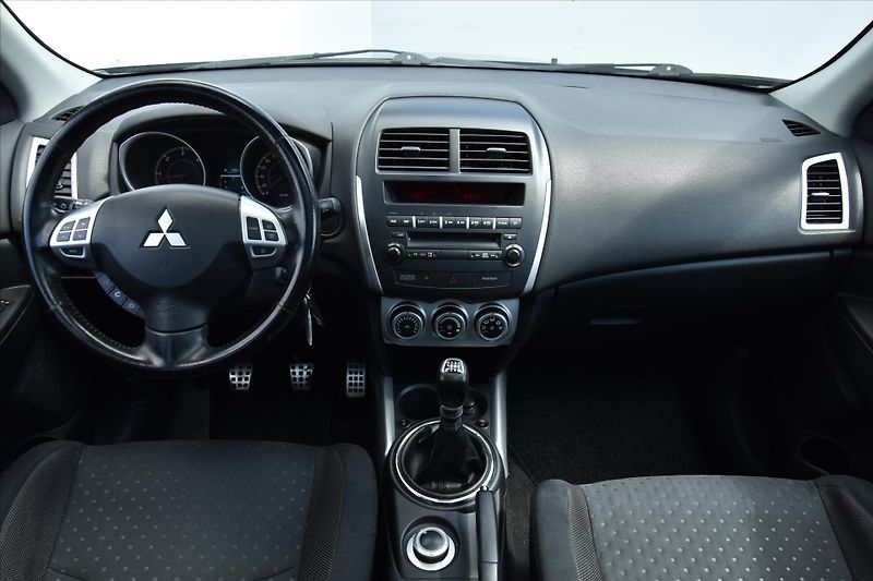 Mitsubishi ASX 1.8DI-D 110kW 4x4 INTENSE - fotka 12 z 25
