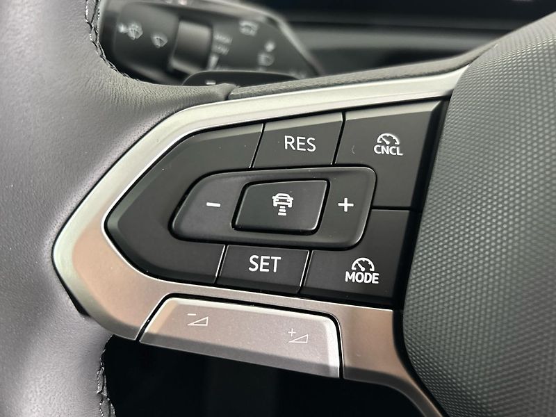 Volkswagen Tiguan (2026) SUV - fotka 27 z 36