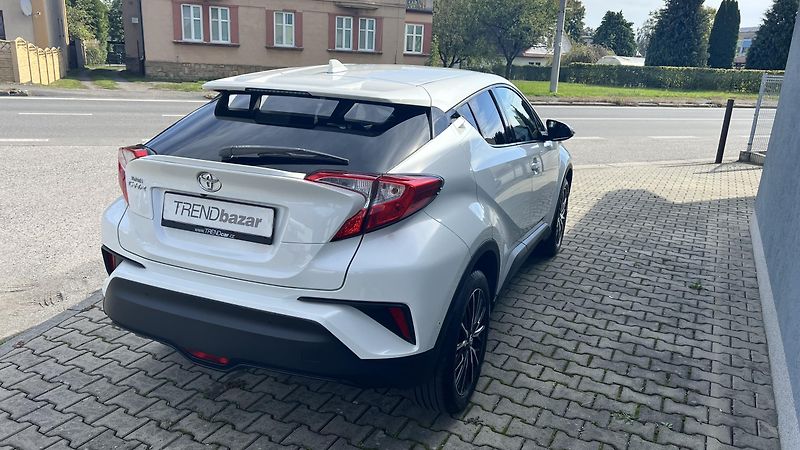 Toyota C-HR 1.2 Turbo EXECUTIVE - fotka 6 z 13
