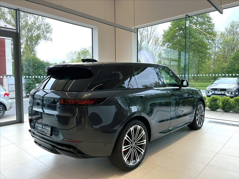 Land Rover Range Rover Sport 3,0 Dynamic HSE D300 AWD - fotka 4 z 11