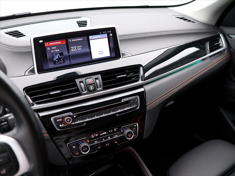 BMW X1 2,0 20d 140kW xD Aut. CZ DPH - fotka 22 z 34