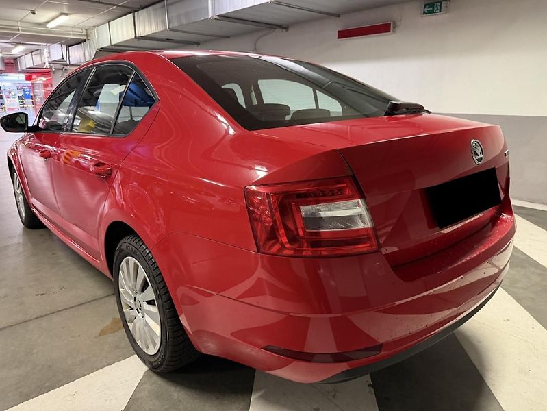 Škoda Octavia (2018) Škoda Octavia 1.6TDi Liftback  - fotka 3 z 8