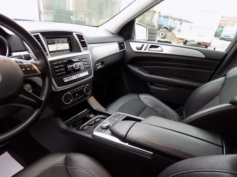 Mercedes-Benz Třídy M (2015) 350d/4-Matic/LED/ČR/DPH/ - fotka 29 z 50