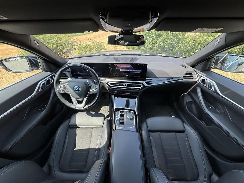 BMW i4 eDrive 40 Tažné Keyless SoH 94 - fotka 10 z 25